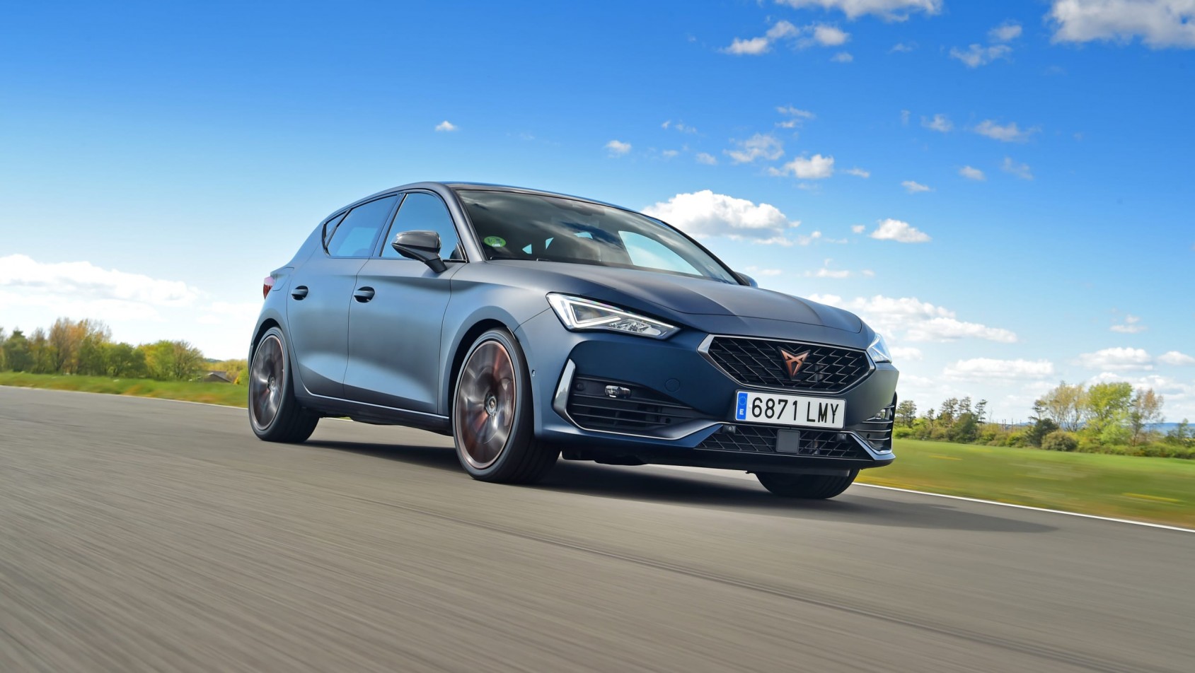 Cupra Leon 300 2021 sylwetka, niebieska