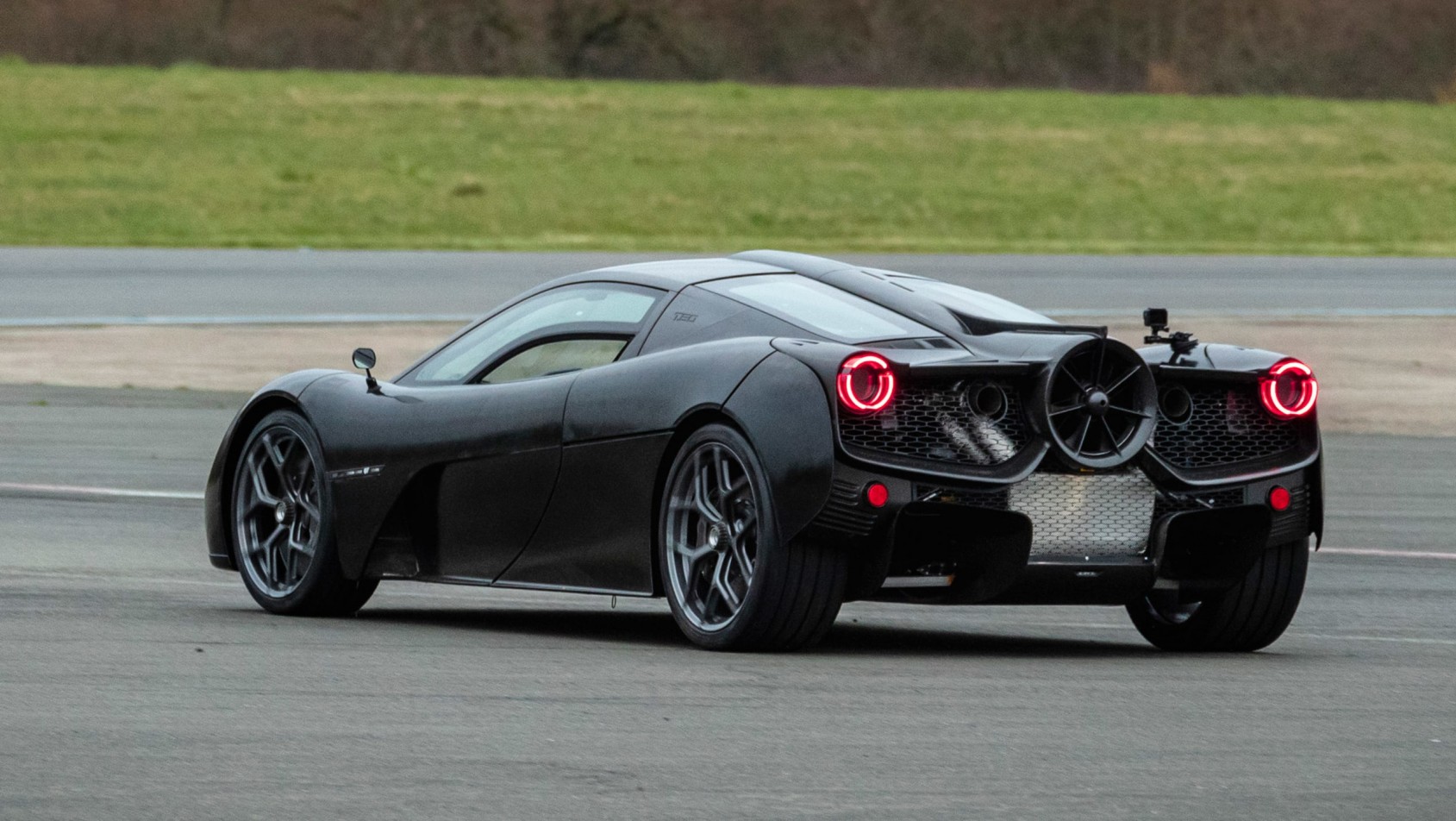 GMA T.50 prototyp podczas testów tył