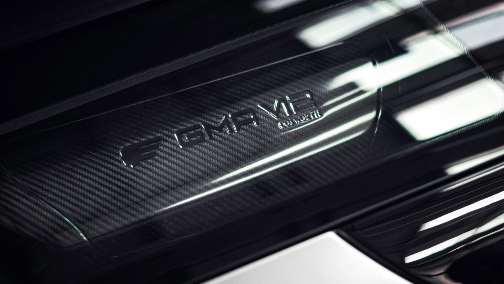 GMA T.50 detal karbon