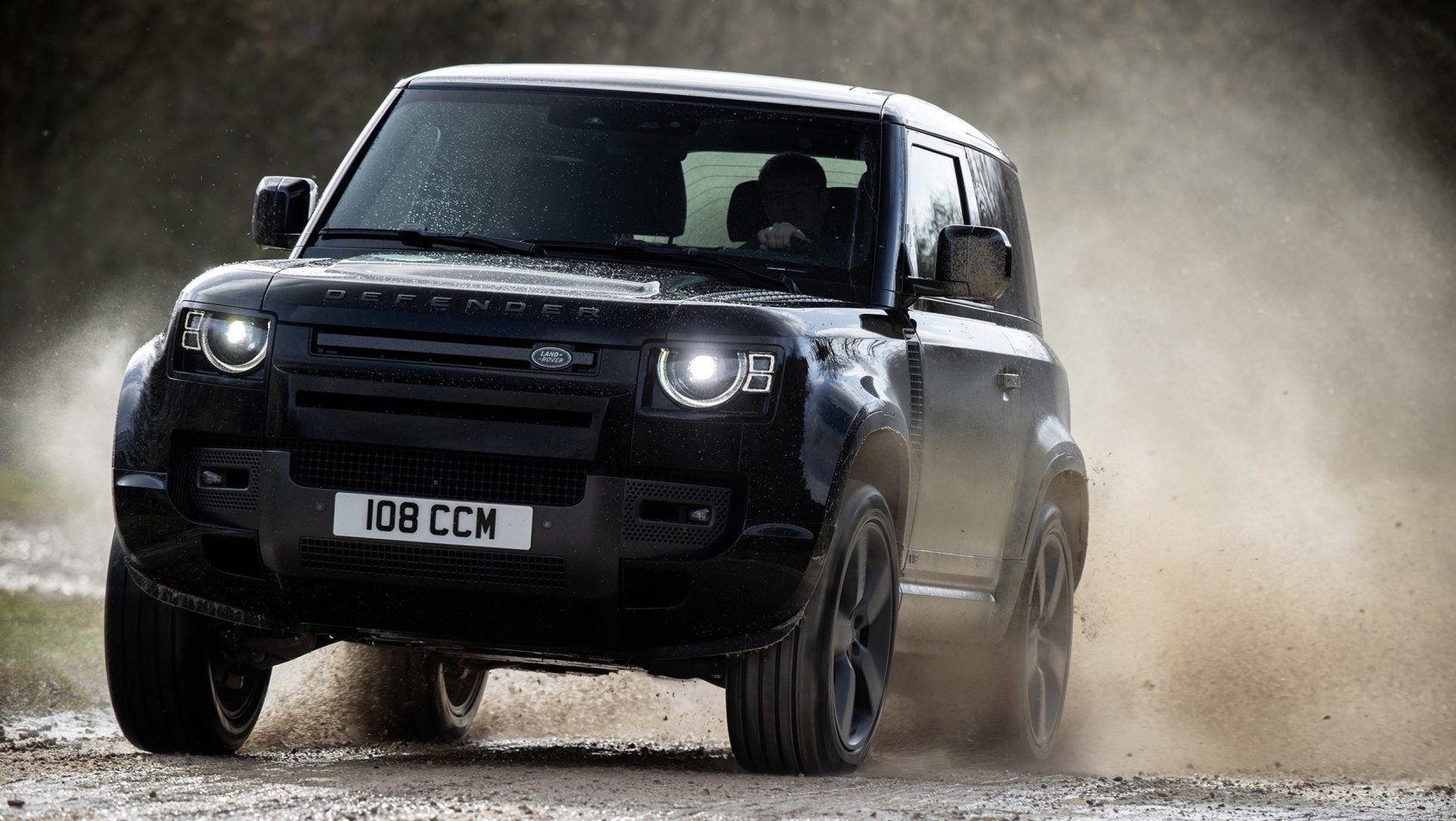 Land Rover Defender V8