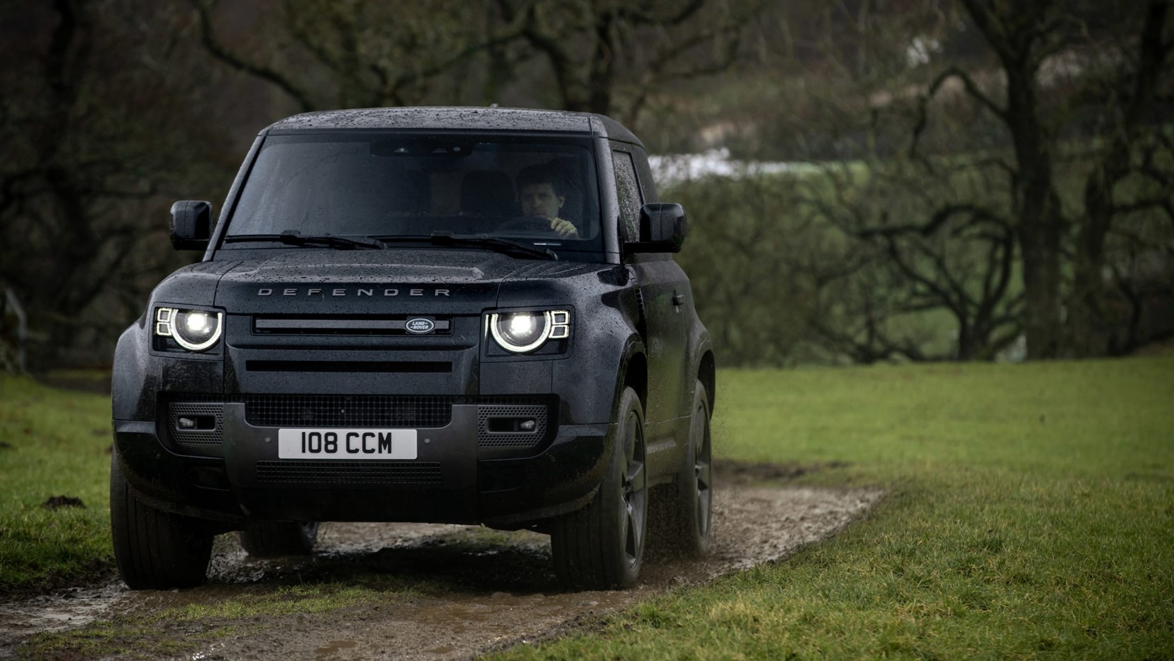 Land Rover Defender V8