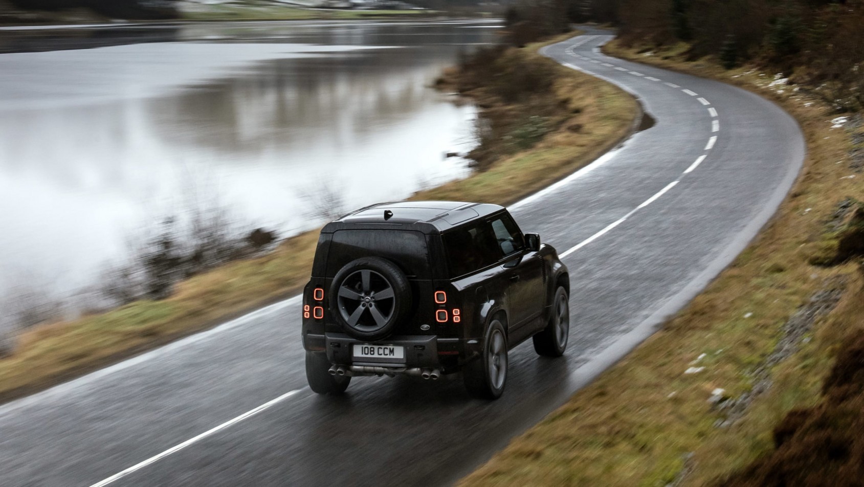 Land Rover Defender V8