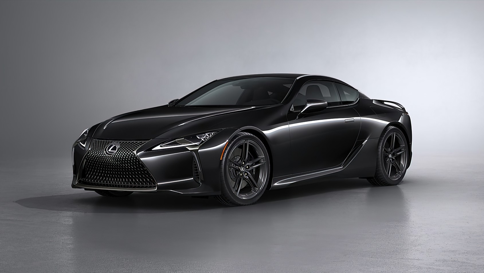 Lexus LC500 Black sylwetka przód