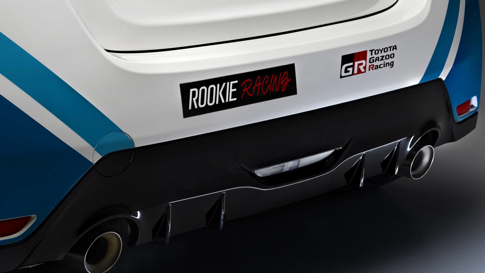 2021_KF3_GR_Yaris_H2_details_high_003-scaled