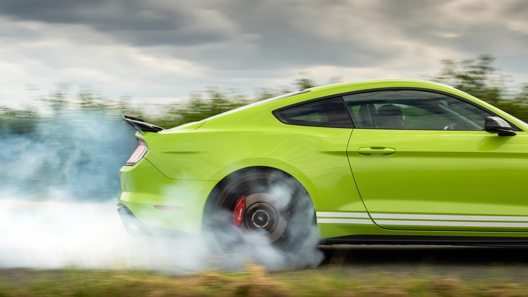 Funkcja line lock - pozwala na natychmiastową anihilację opon