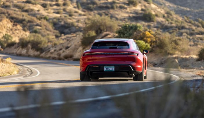 Porsche Taycan GTS Sport Turismo