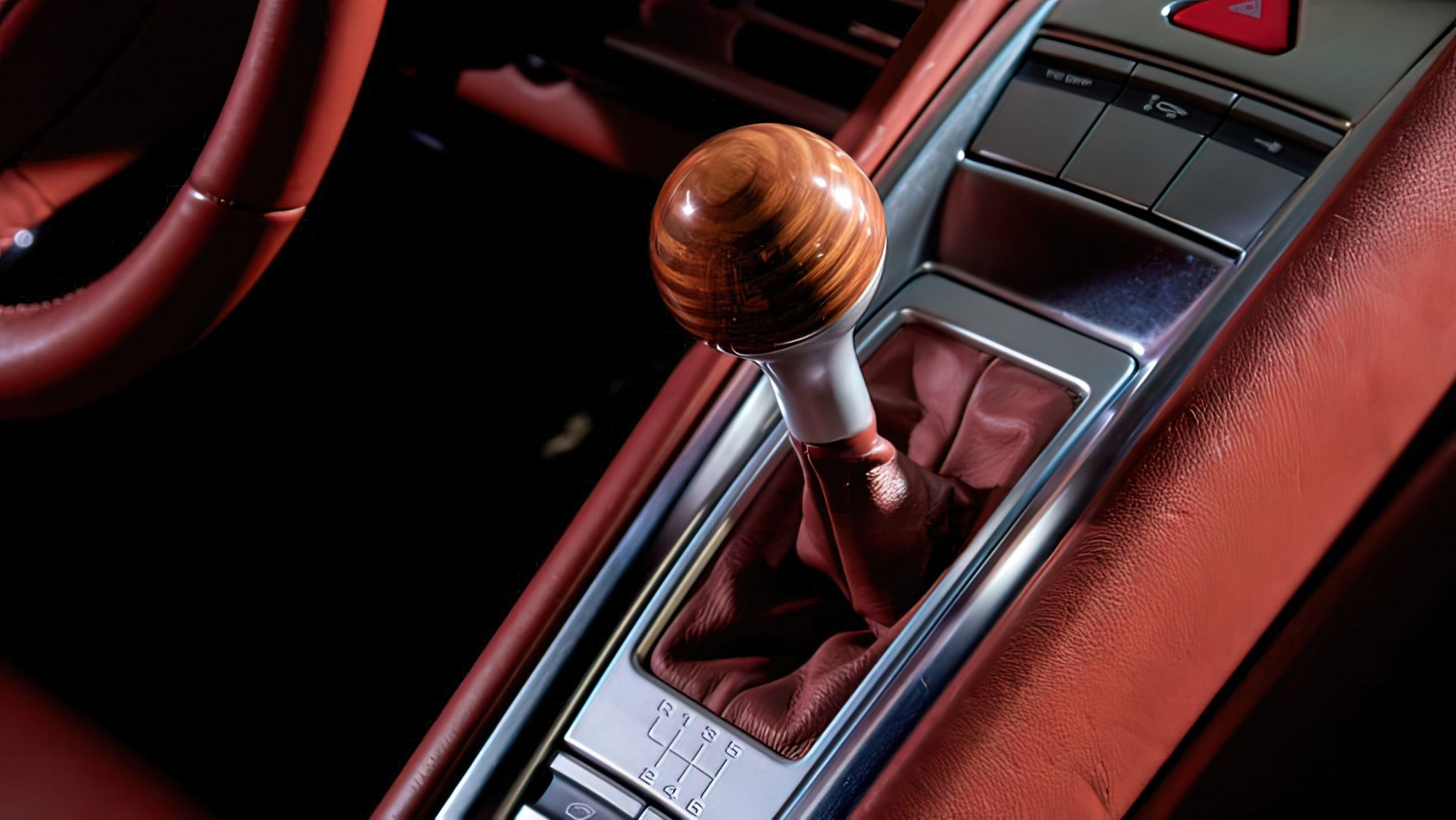 skrzynia maualna retro