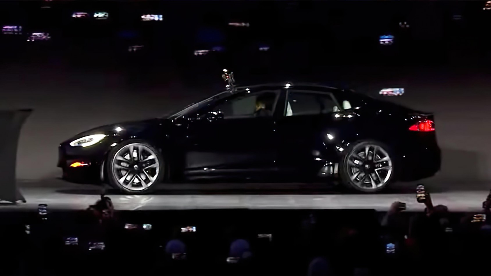 Tesla Model S Plaid prezentacja