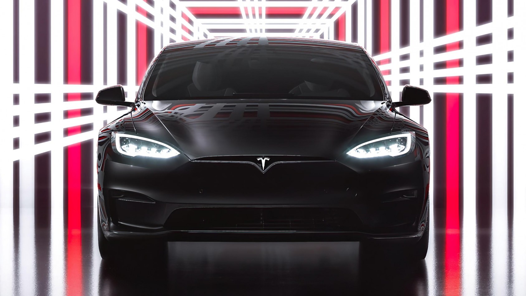 Tesla Model S Plaid przód