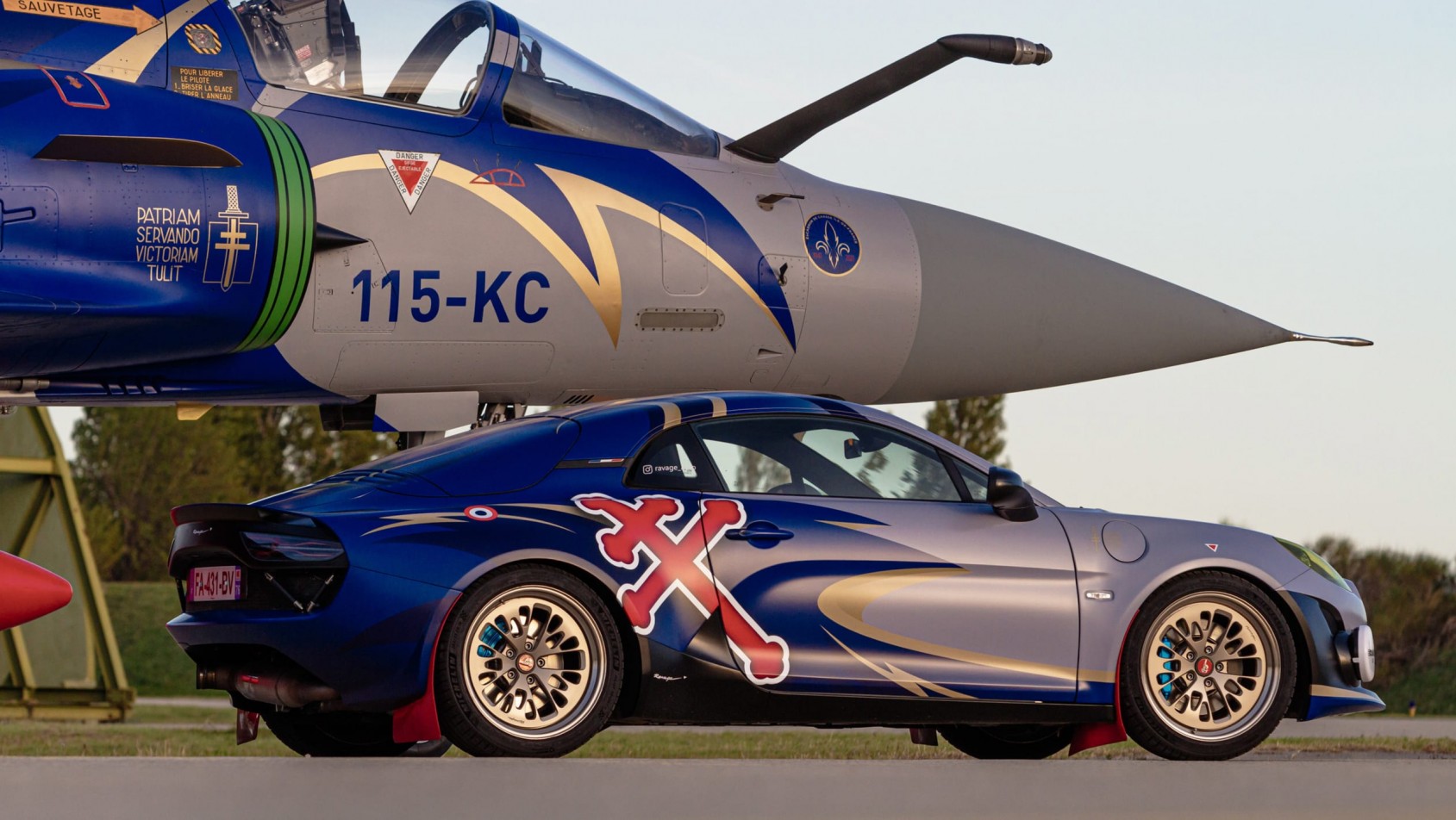 Alpine Ravage w lotniczym malowaniu