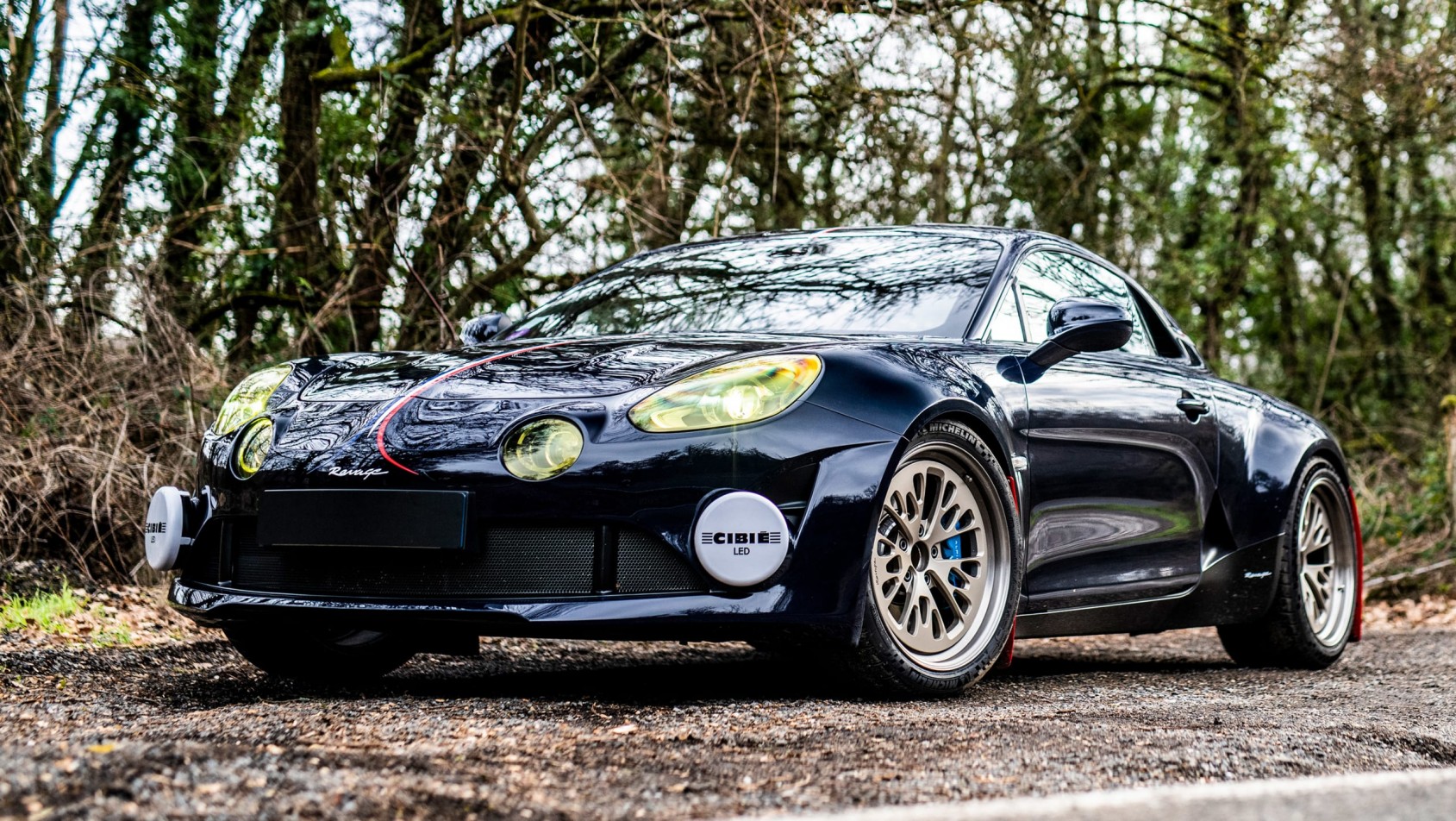 Alpine Ravage z bliska