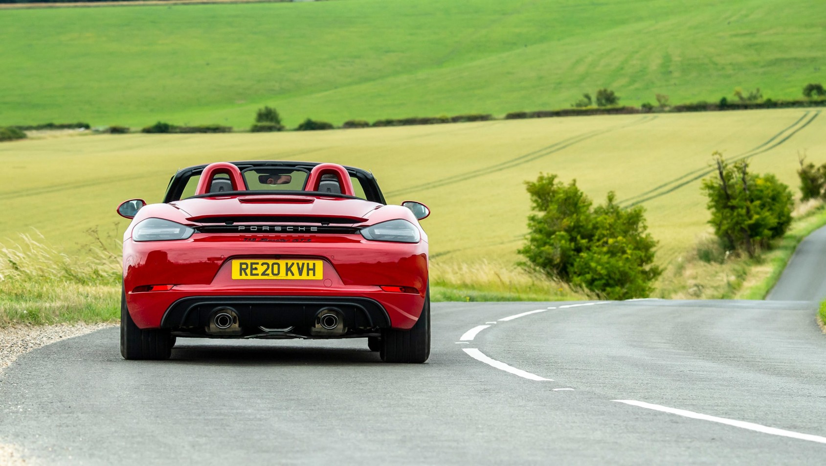 Porsche 718 Boxster przed zakrętem