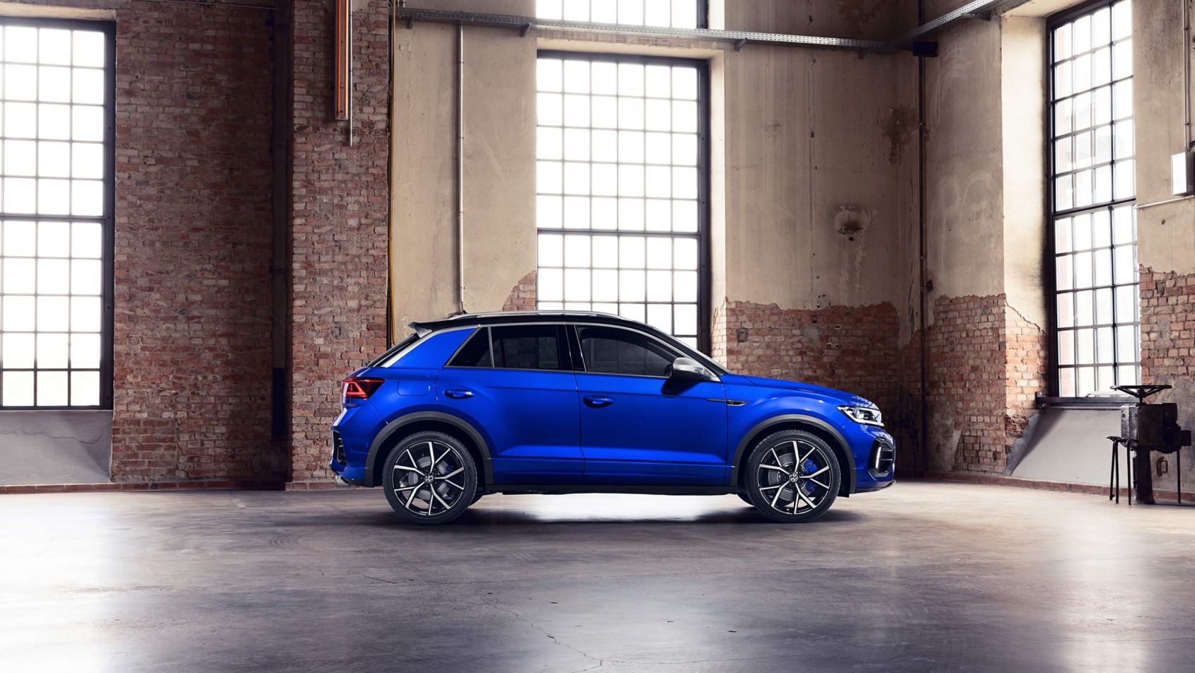 Volkswagen T-Roc sylwetka bok