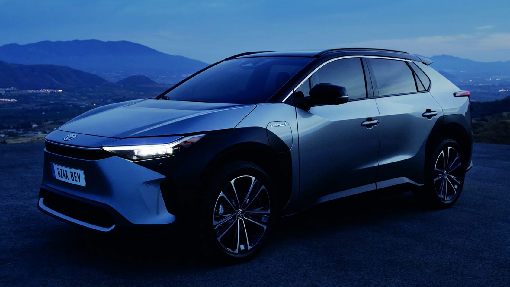 Toyota - bZ4x sylwetka