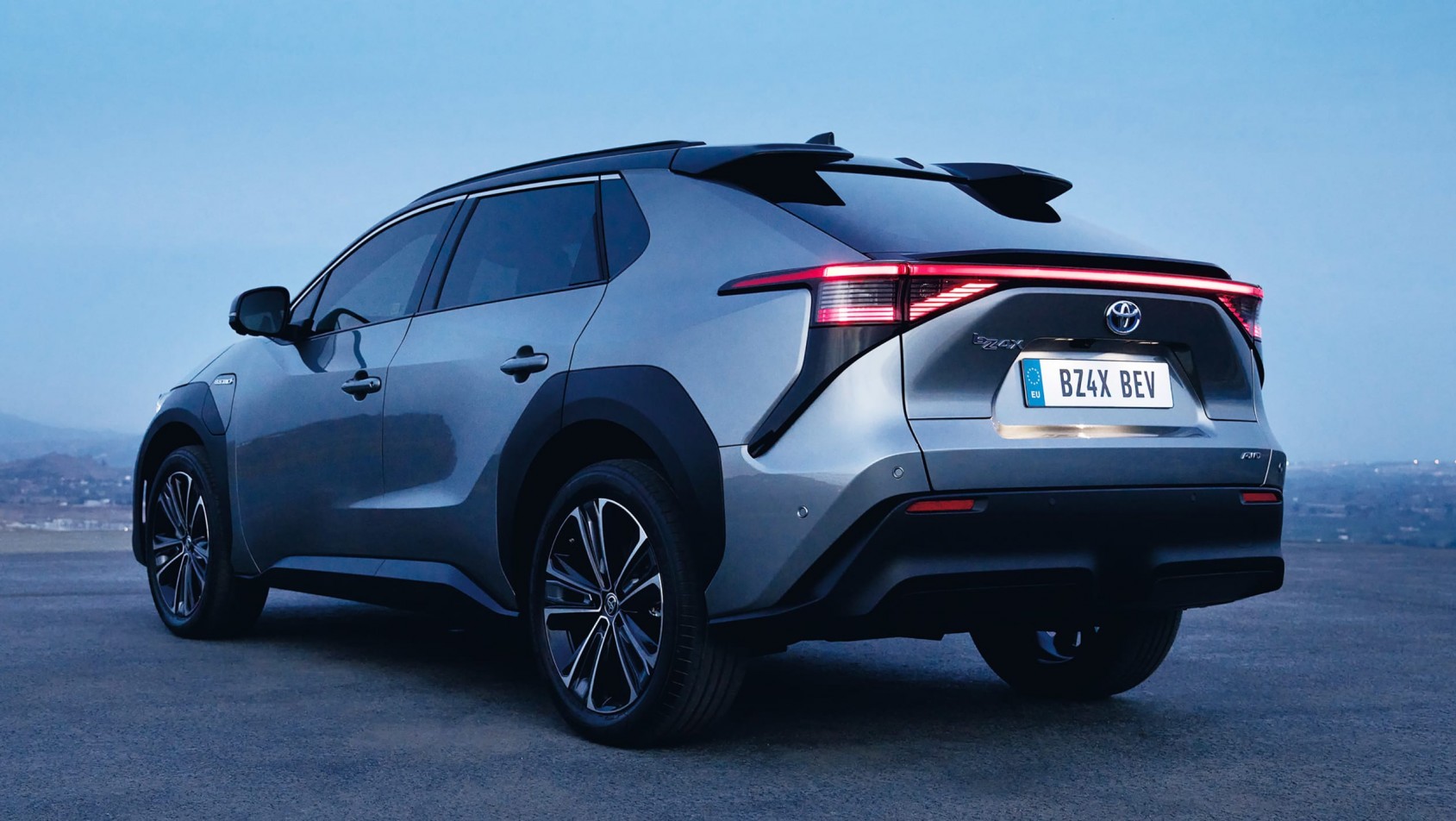 Toyota - bZ4x tył