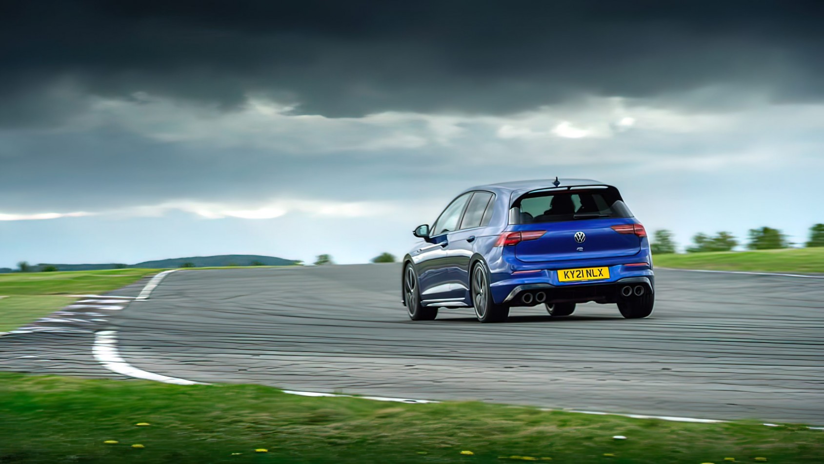 Volkswagen Golf R z tyłu