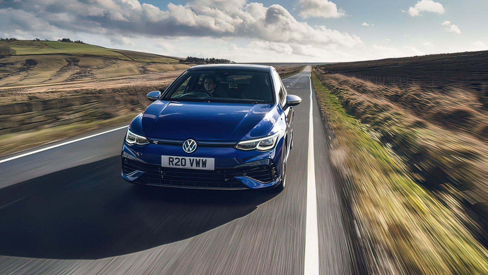 Volkswagen Golf R na drodze