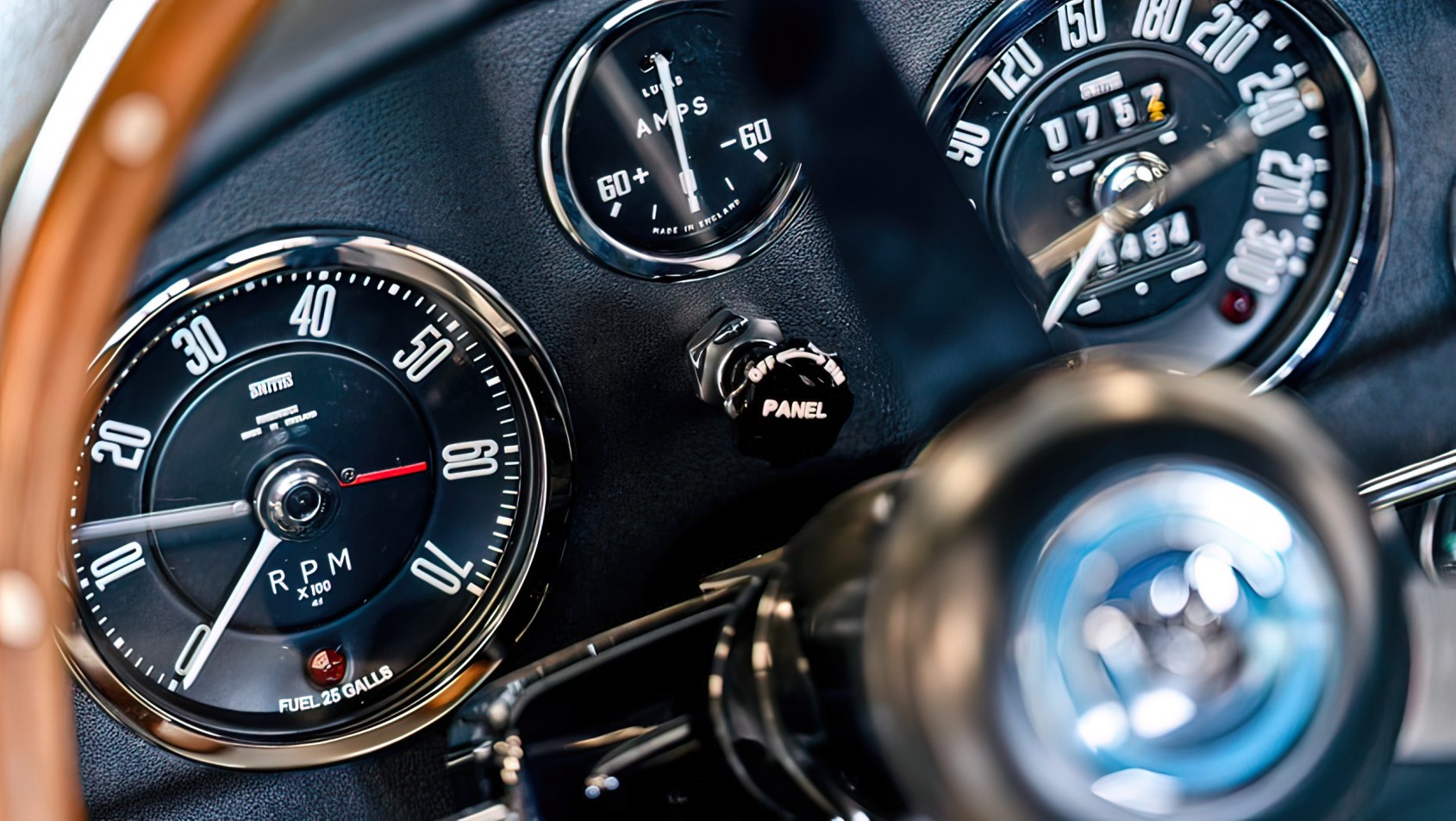 Aston-Martin-DB4-GT-Zagato-©-Photo-Max-Earey-289