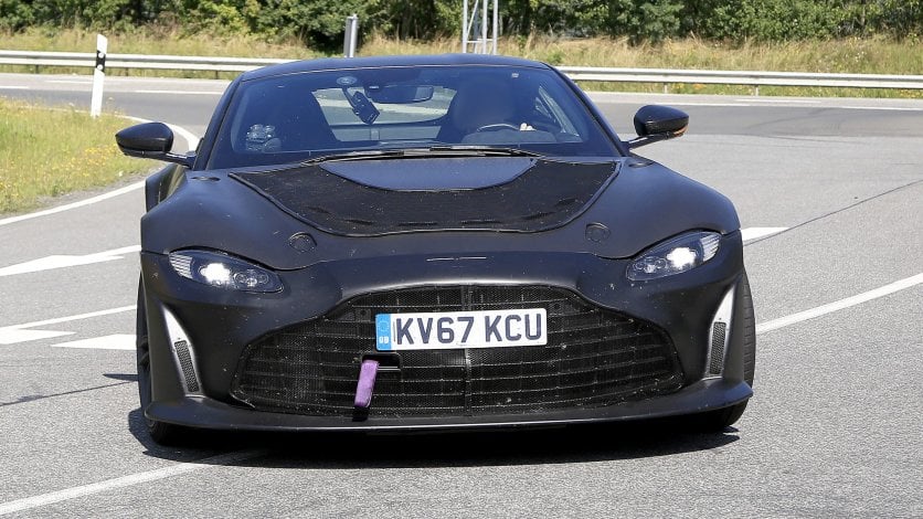 Nowy Aston Martin Vantage AMR przyłapany na testach Aston Martin Vantage RS przód