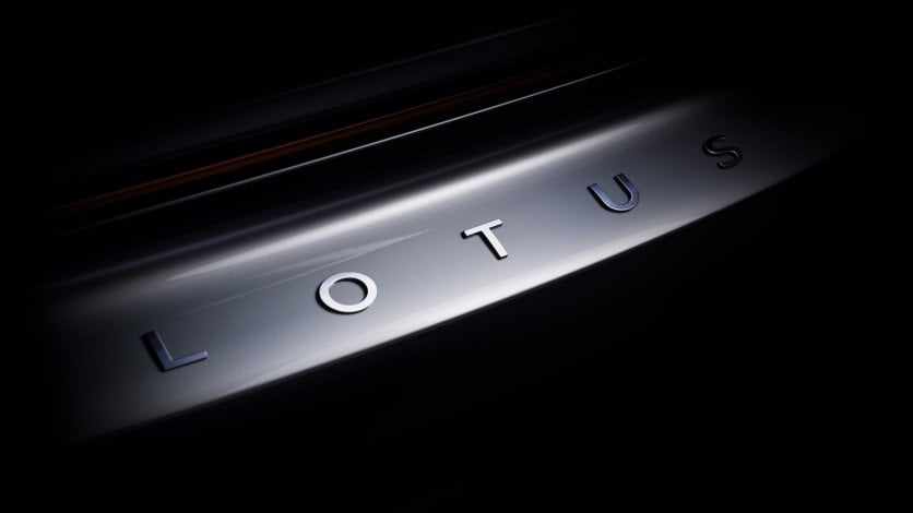 Lotus Type 132 SUV - pierwsze spojrzenie na model kluczowy dla finansów Lotusa Lotus SUV - logo