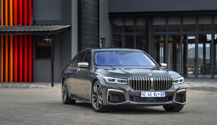 BMW M760 Li