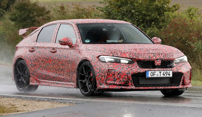 Nowa Honda Civic Type R na zdjęciach szpiegowskich - czy dorówna poprzednikom?