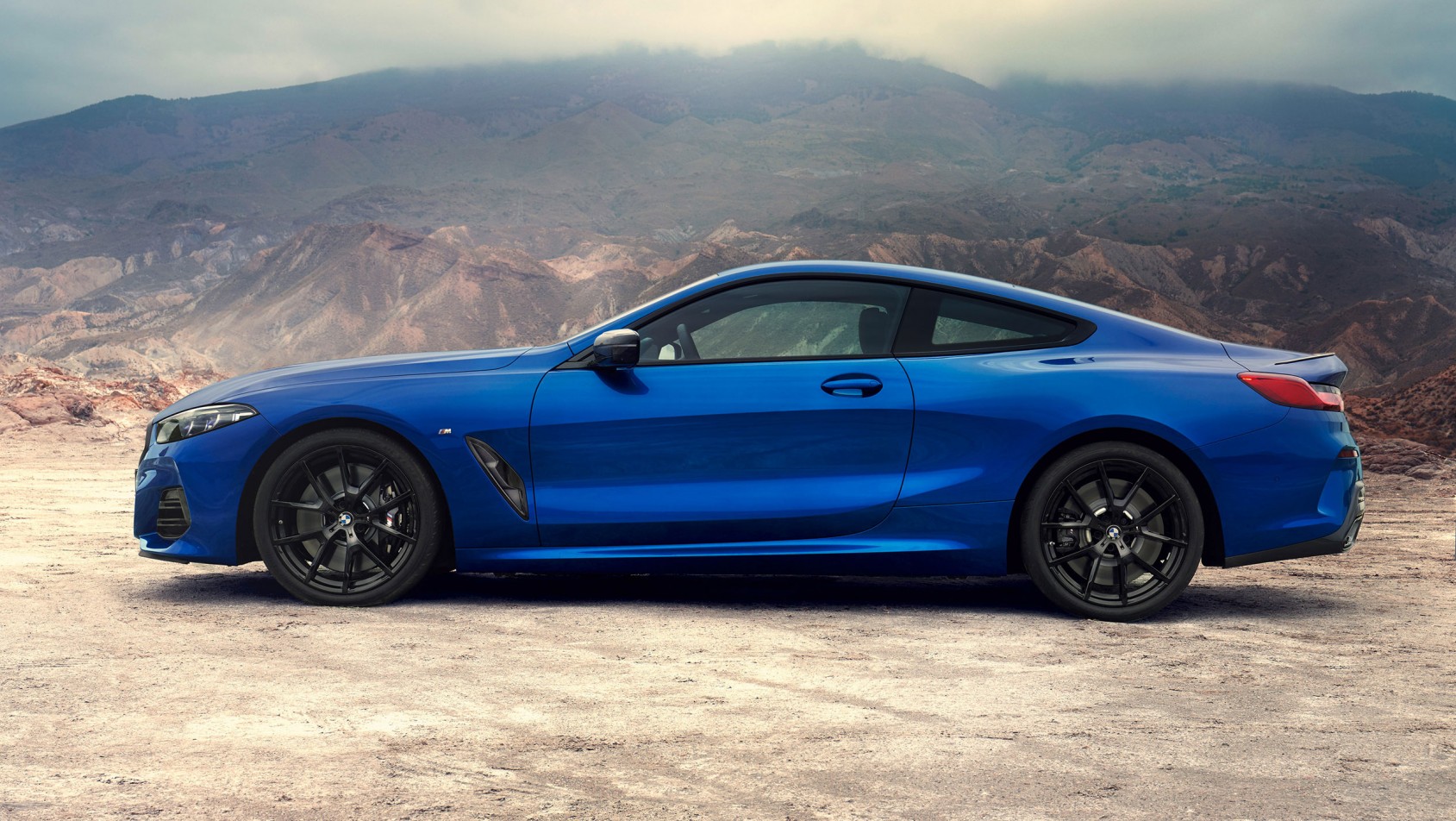 2022 BMW serii 8