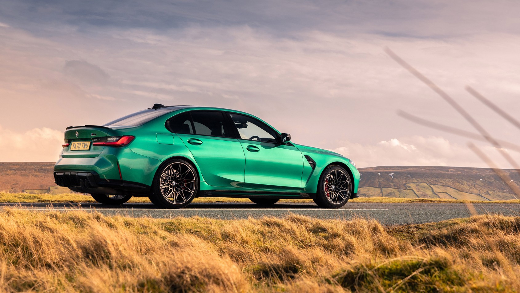 BMW M3 Competition - z boku