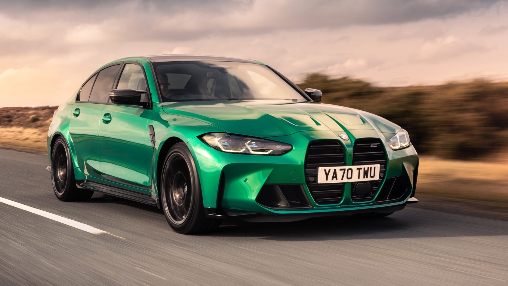 BMW M3 Competition - zbliżenie na front auta