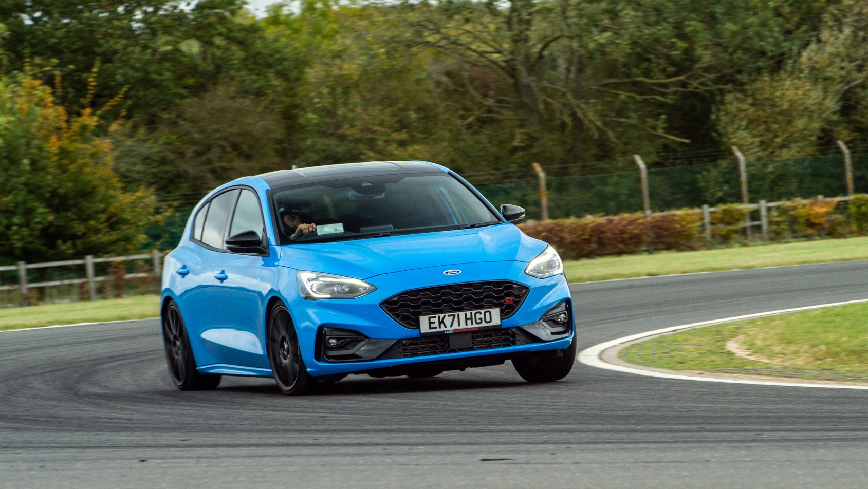 Ford Focus ST blue tor