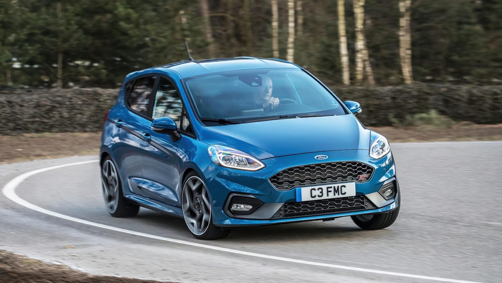 Ford Fiesta ST na zakrętach