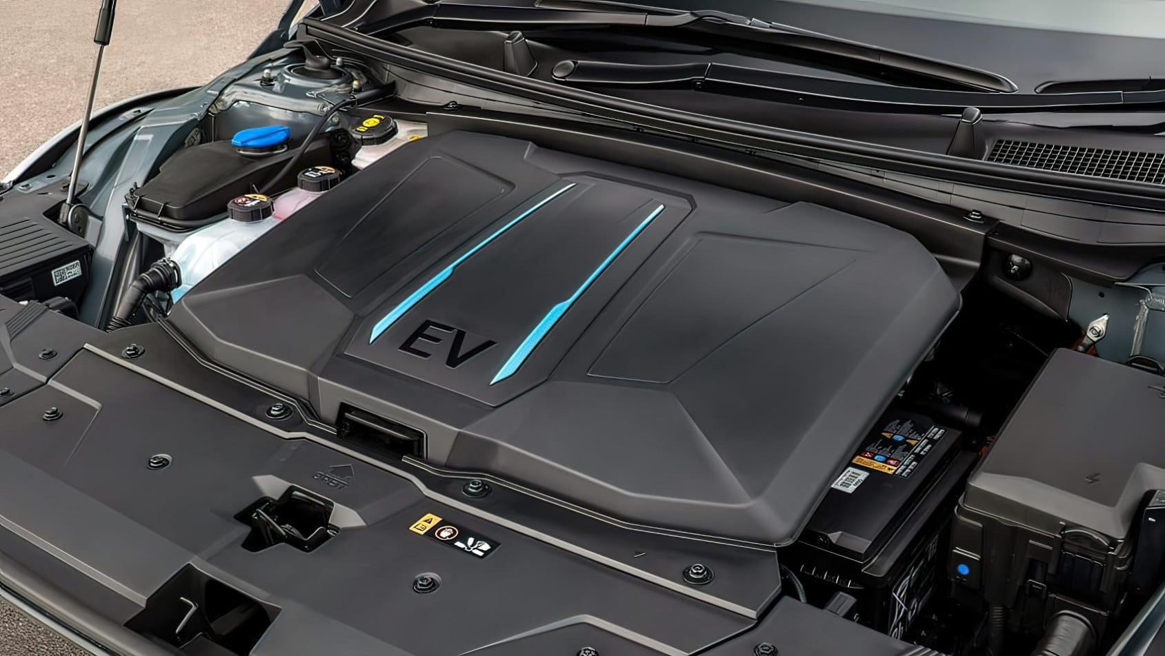 Hyundai Ioniq 5 pod maską