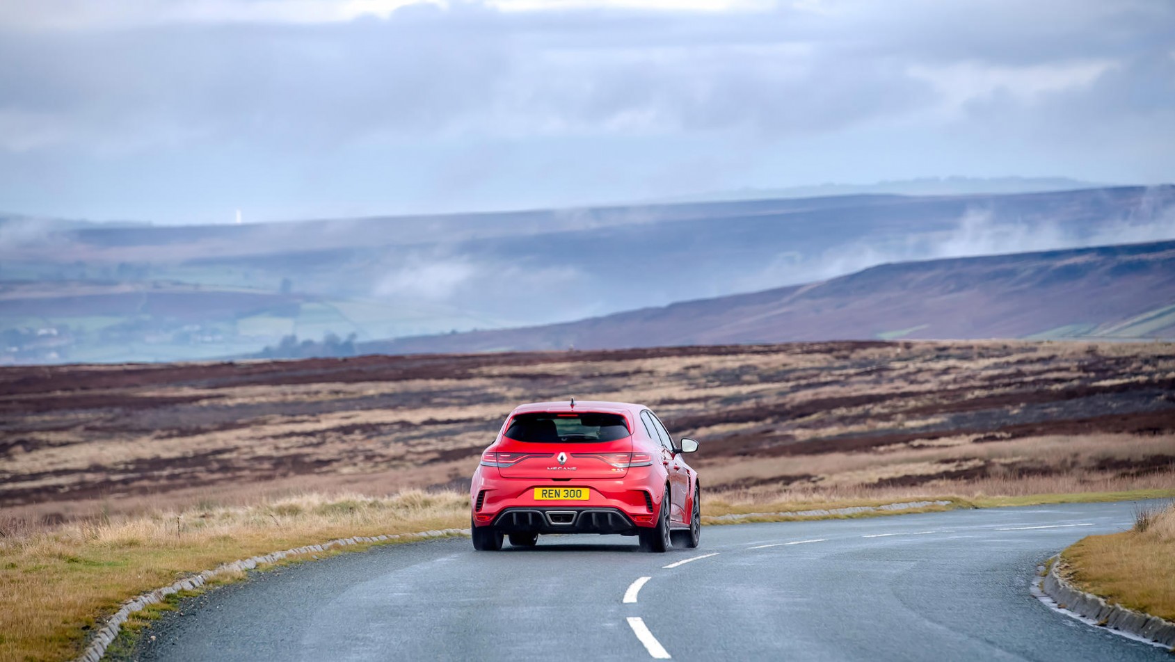 Nowy Renault Megane RS czerwony