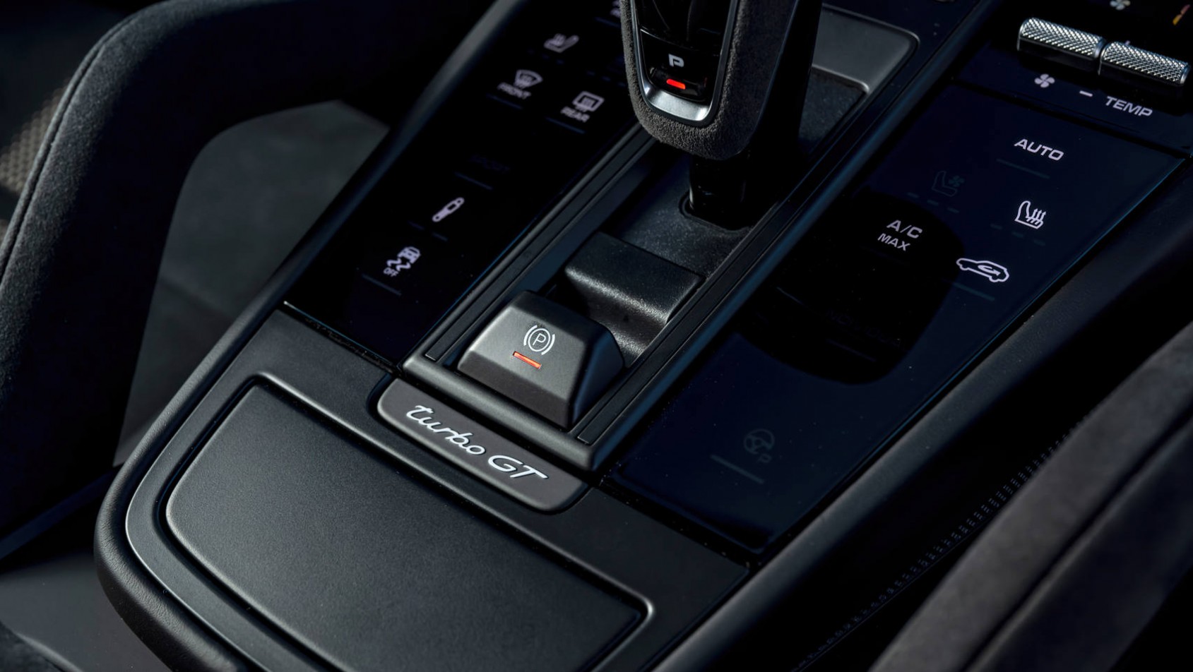 Porsche Cayenne Turbo GT elementy wnętrza