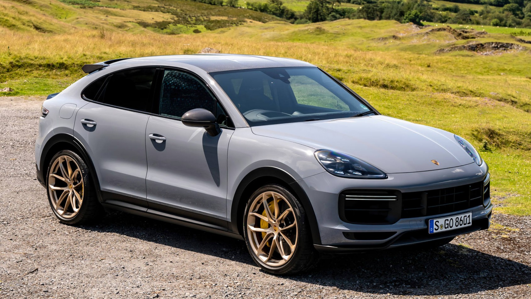 Porsche Cayenne Turbo GT rzut z boku
