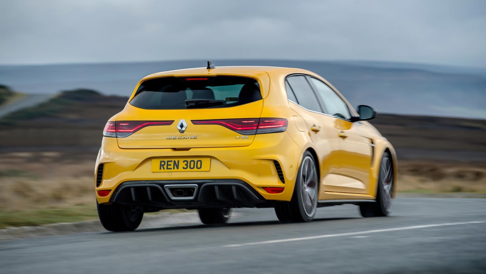 Renault Megane RS Trophy w ruchu