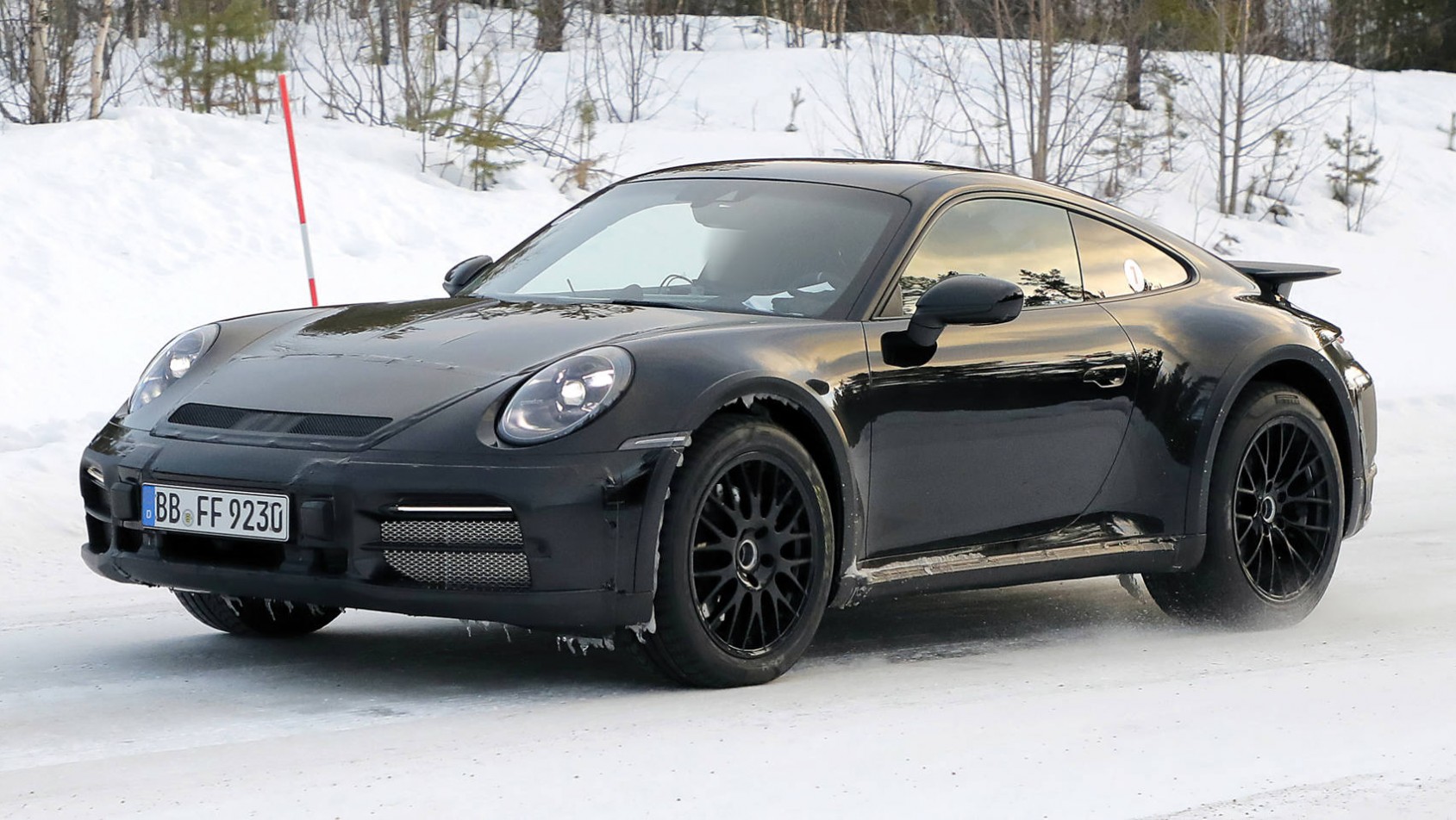 Porsche 911 Safari na śniegu