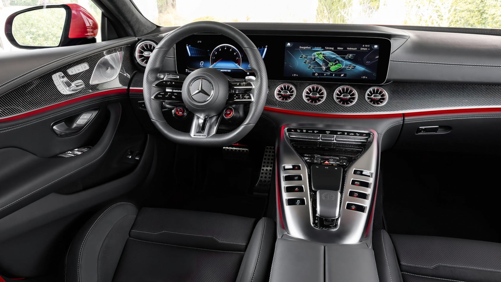 Mercedes-AMG GT63 S model 2022 wnętrze