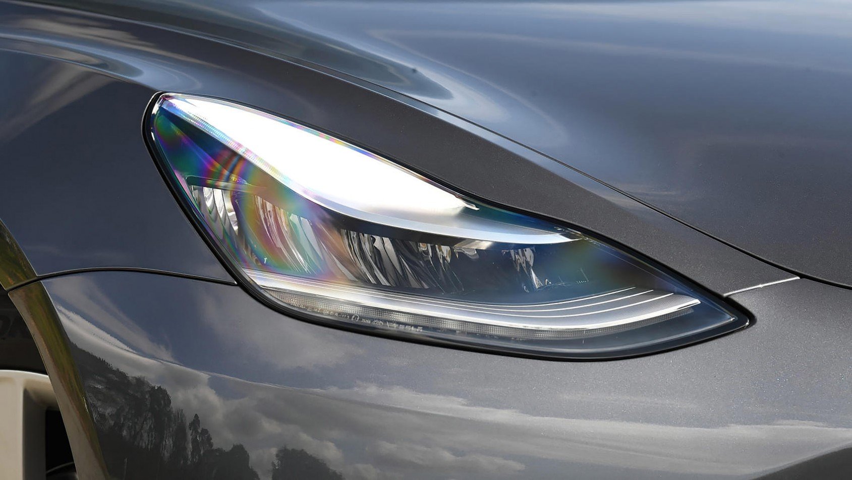 Tesla Model 3 reflektor przedni