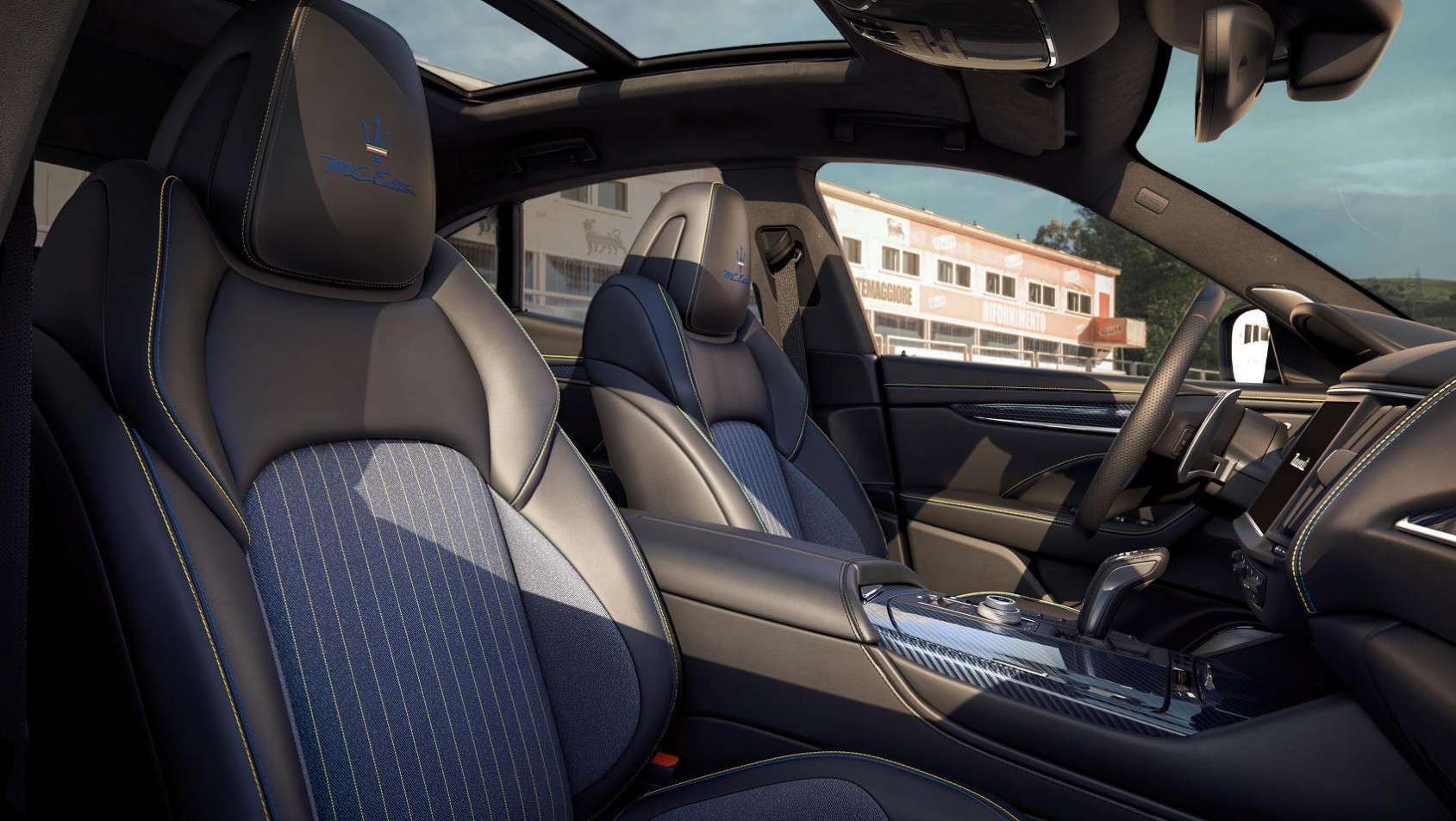 Maserati Levante z MC Edition wnętrze