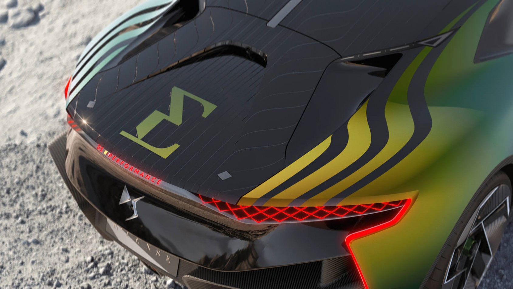 DS E-Tense Performance zbliżenie na tył auta