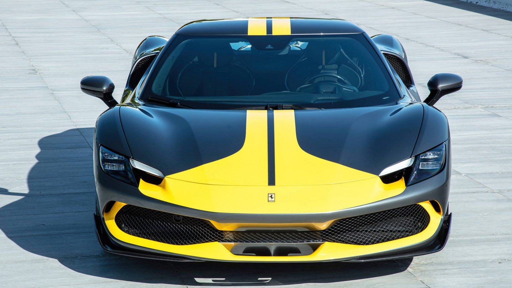 charakterystyczne malowanie Ferrari 296 GTB