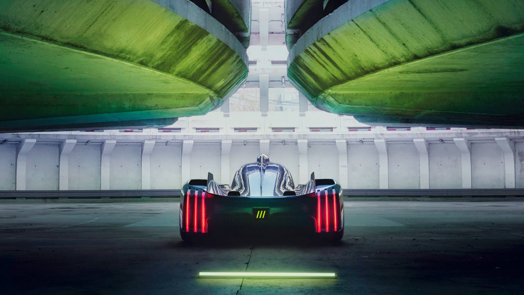 Peugeot 9X8 Le Mans Hypercar tył auta w kosmicznej scenerii