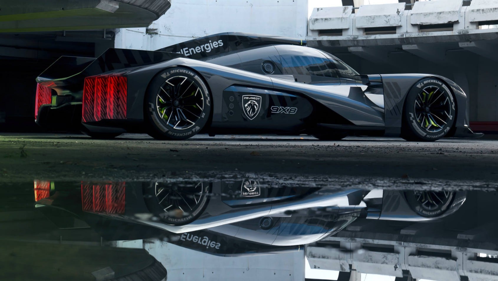 Peugeot 9X8 Le Mans Hypercar odbija się w tafli wody