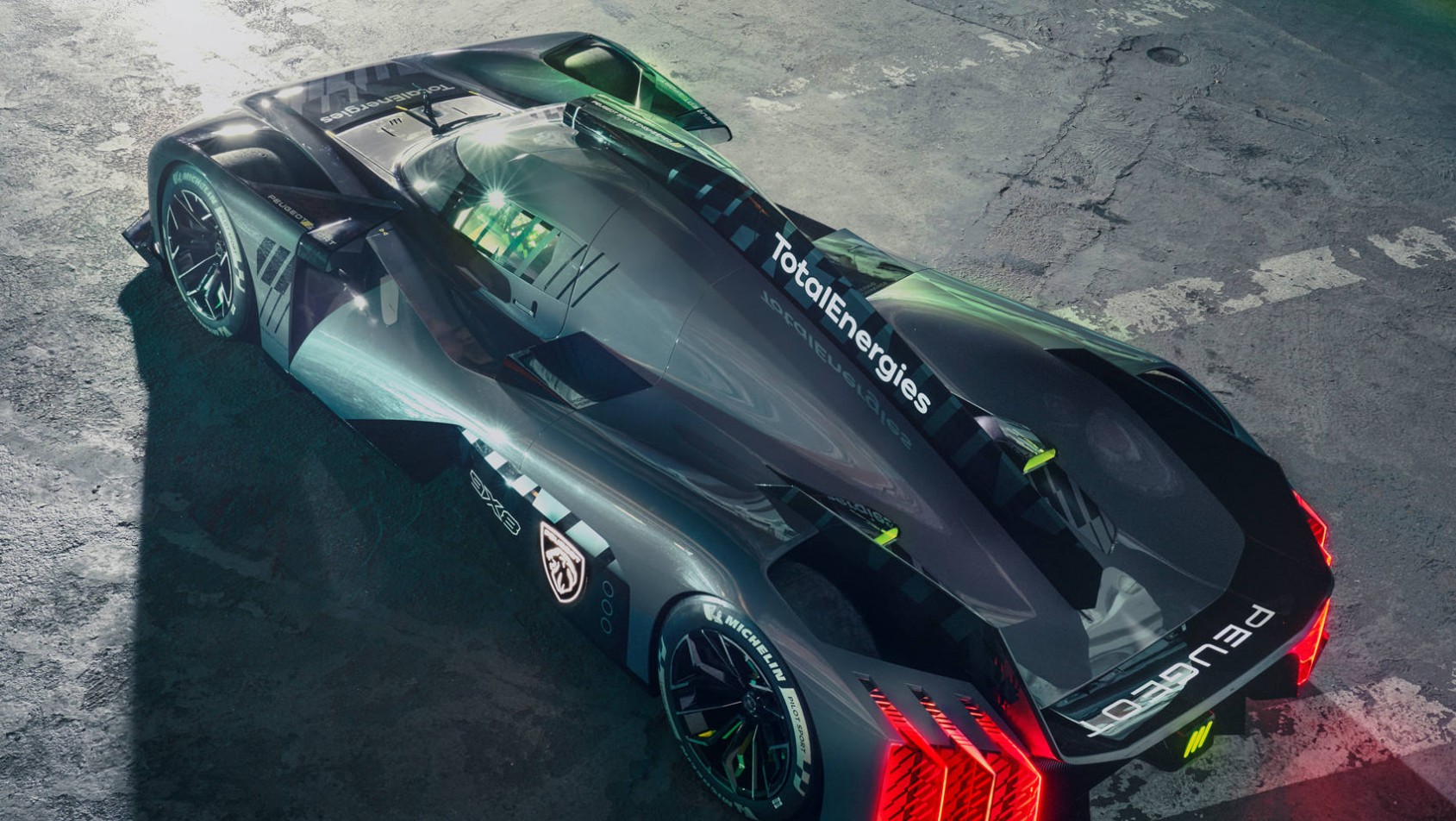 Peugeot 9X8 Le Mans Hypercar tył auta widziany z góry