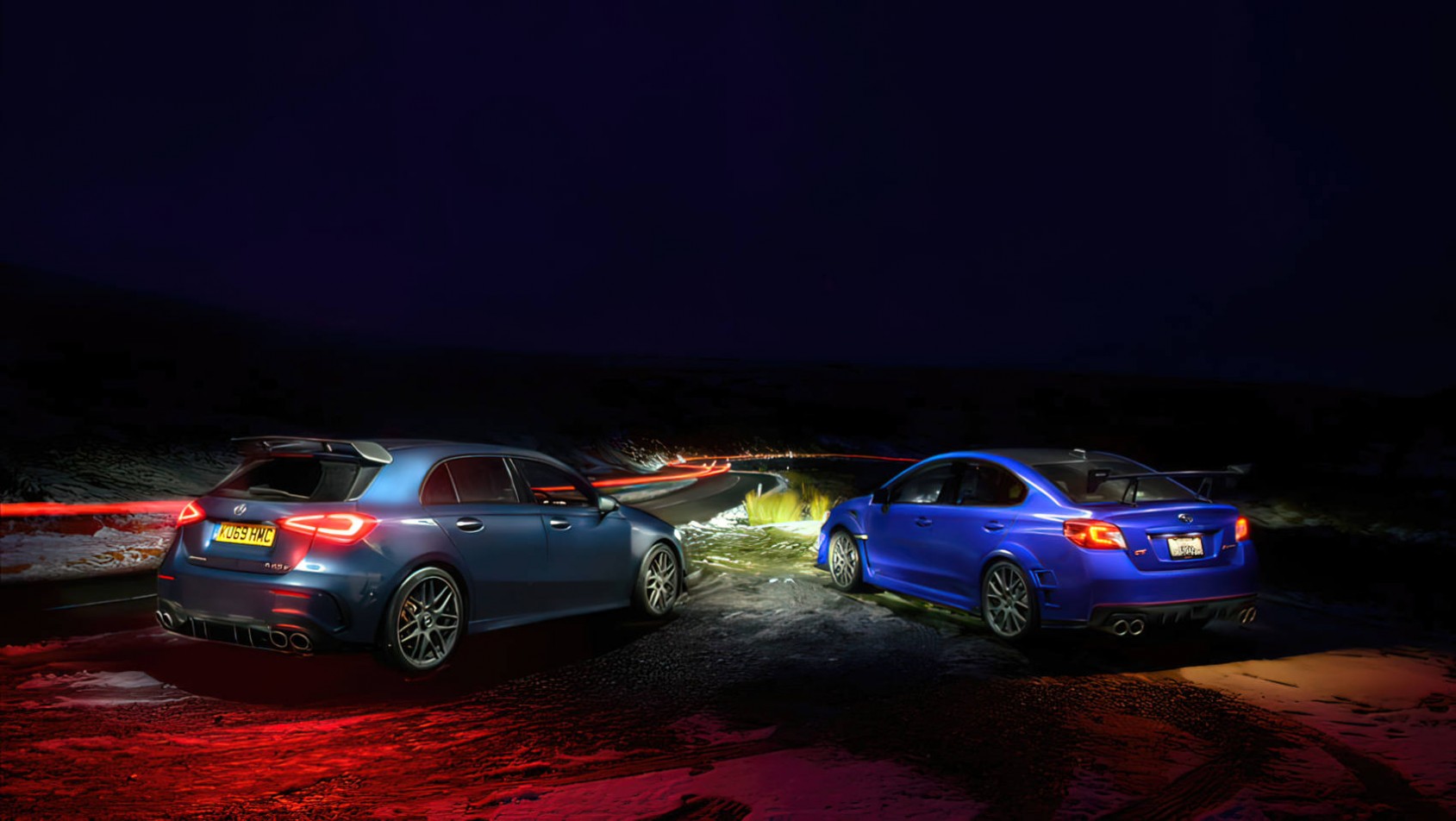 Mercedes AMG A45S vs  Subaru WRX STi S209 w nocy