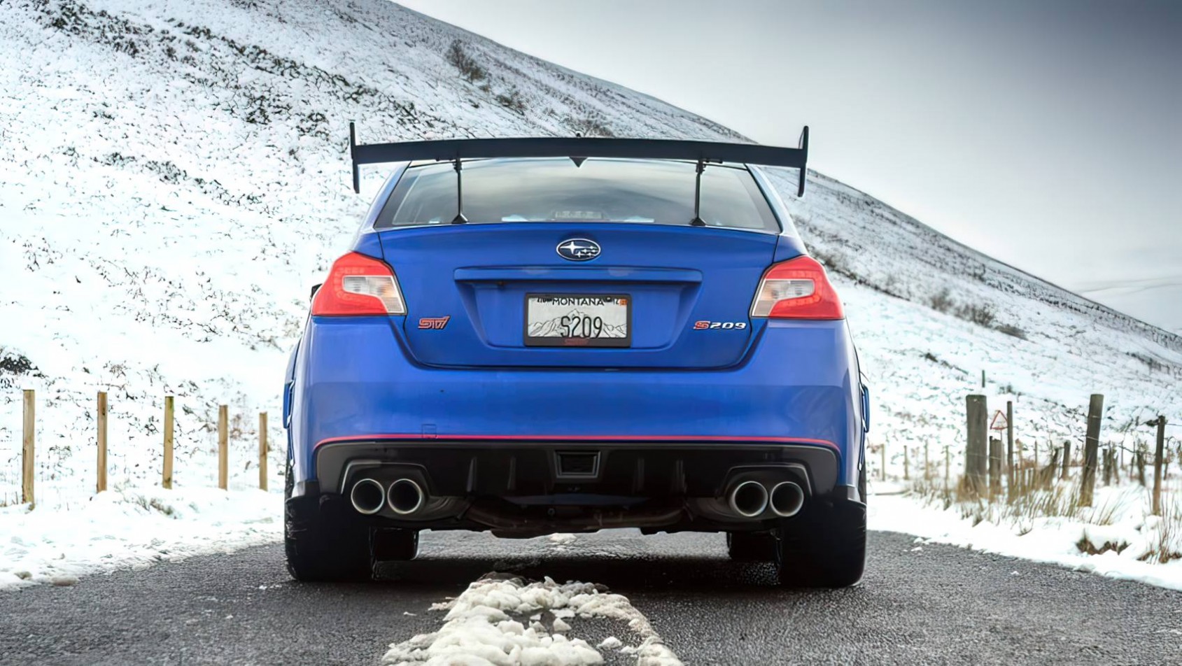 Subaru WRX STi tył, wydechy