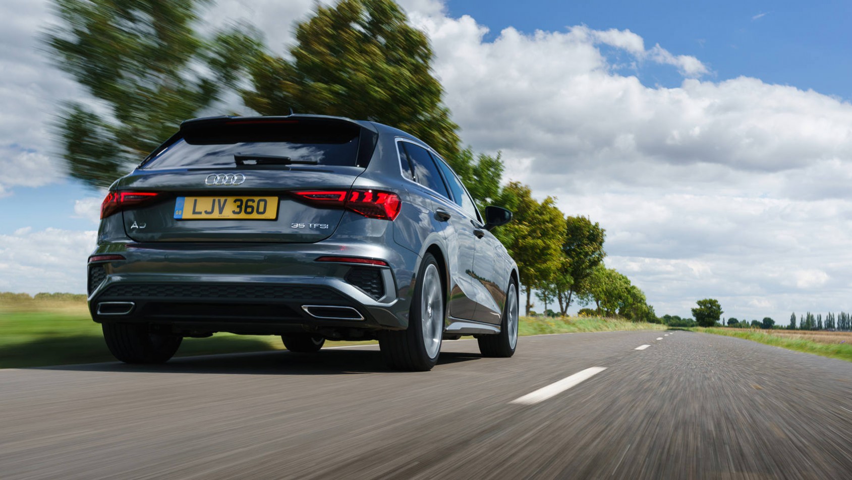 Nowe Audi A3 zbliżenie na tył auta