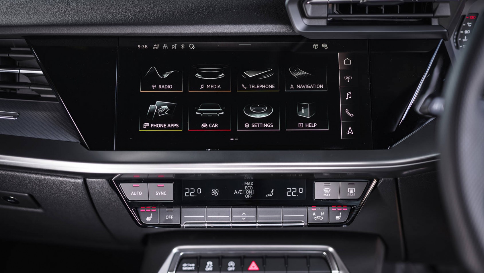 Nowe Audi A3 ekran LCD