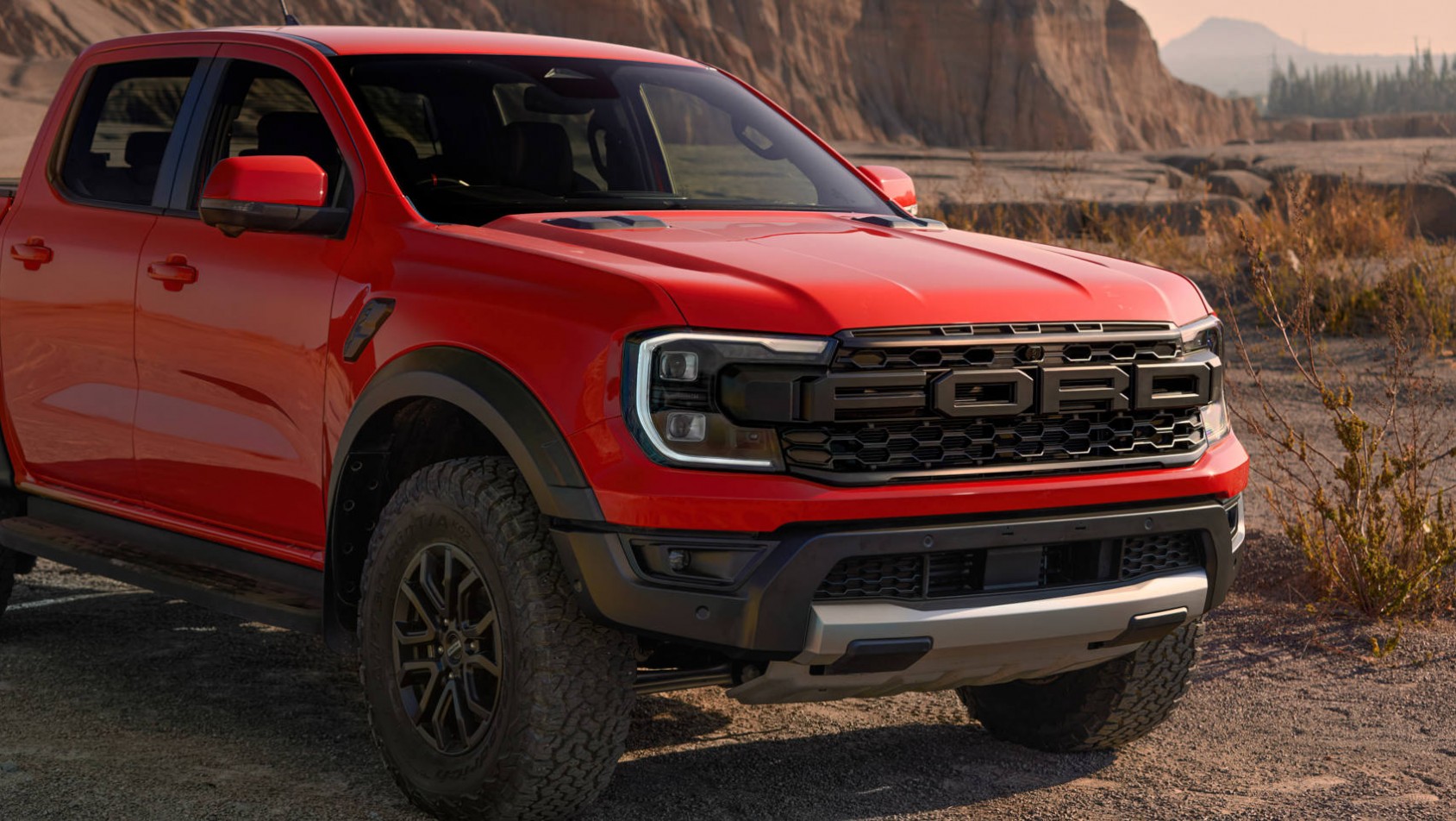 Nowy Ford Ranger Raptor front auta